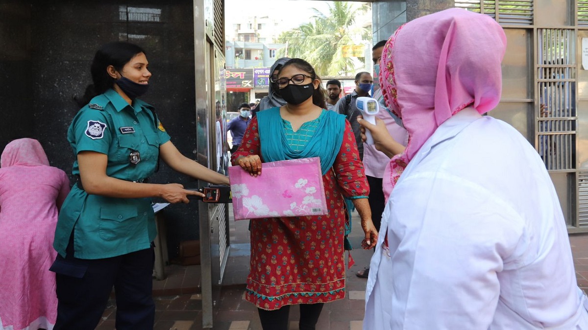 ৪৪তম বিসিএসের প্রিলি আজ, প্রতি পদের জন্য লড়ছেন ২০৫ জন