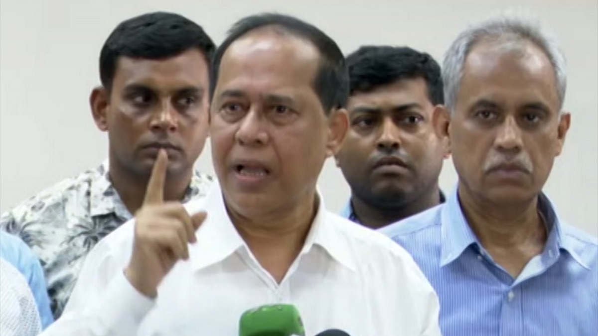 ‘ইভিএমে ত্রুটি পেলে দশ মিলিয়ন ডলার উপহার দেয়ার তথ্য ভুল’