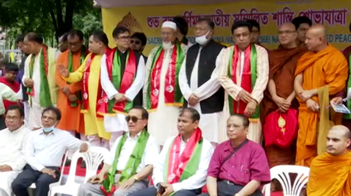 সব ধর্মের মানুষের শান্তিপূর্ণ সহাবস্থান নিশ্চিত করেছে সরকার: তথ্যমন্ত্রী