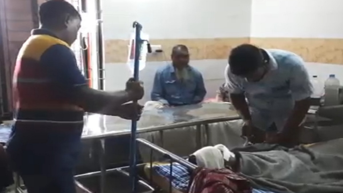 নওগাঁয় ইউএনওর গাড়ির ধাক্কায় আহত তিন