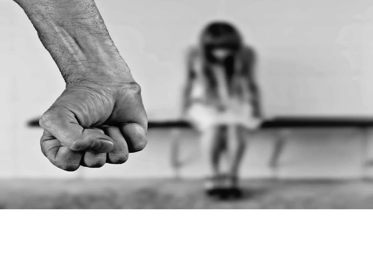 লক্ষ্মীপুরে জুসের সঙ্গে ঘুমের ওষুধ খাইয়ে ধর্ষণ, সৎ বাবা গ্রেফতার