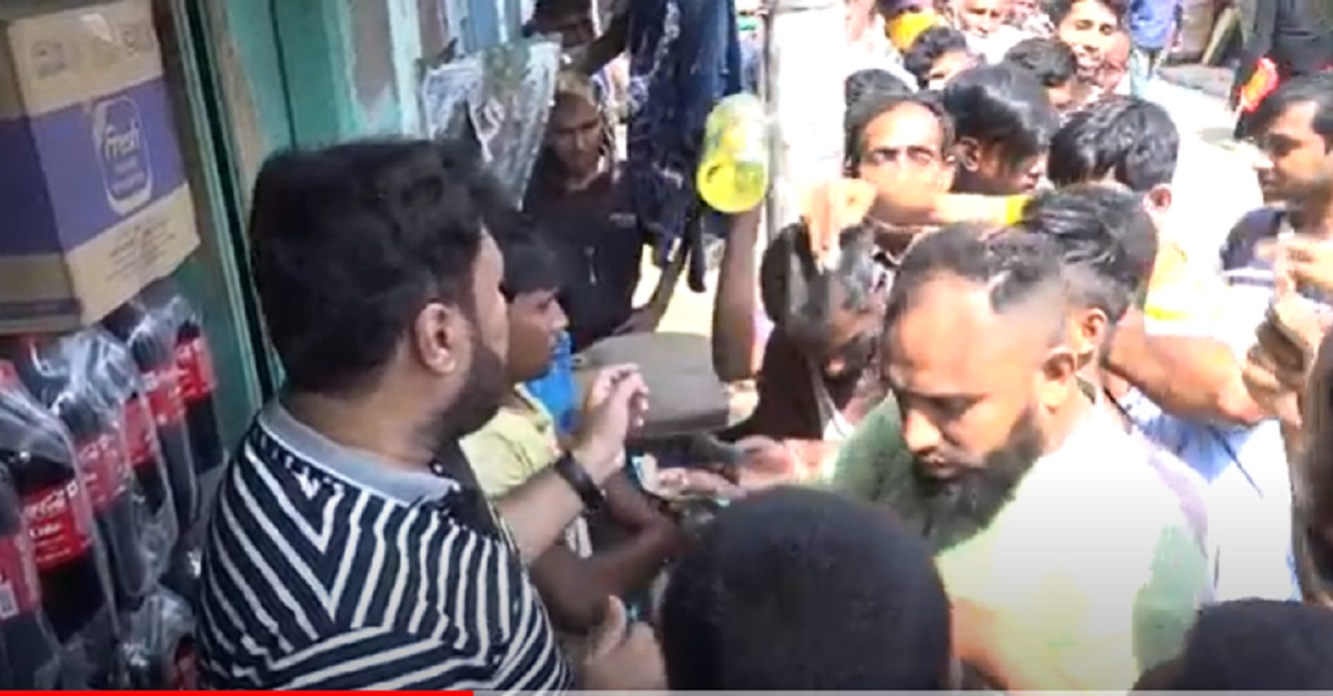 ব্রাহ্মণবাড়িয়ায় মজুদকৃত ৪২০ লিটার ভোজ্যতেল ন্যায্য মূল্যে বিক্রির নির্দেশ ভ্রাম্যমাণ আদালতের