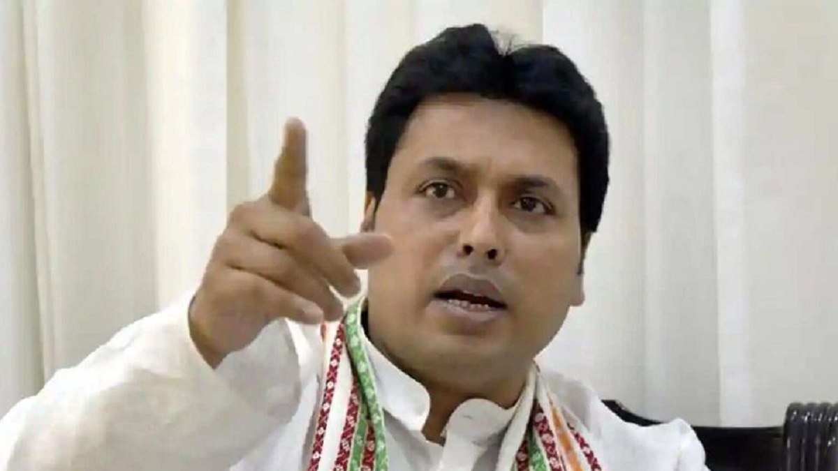 হঠাৎ কেন ইস্তফা দিলেন বিপ্লব দেব?