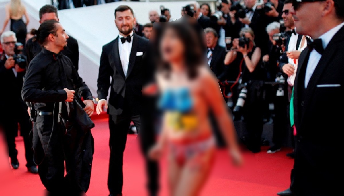 ইউক্রেনে রুশ সেনাদের ধর্ষণের প্রতিবাদে কানে নগ্ন হয়ে প্রতিবাদ