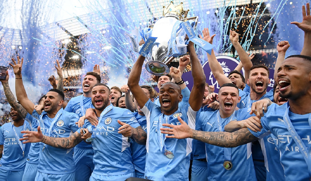 অলরেডদের দর্শক বানিয়ে ৫ মিনিটে ৩ গোলের ঝড়ে ৫ বছরে চতুর্থ লিগ শিরোপা ম্যান সিটির