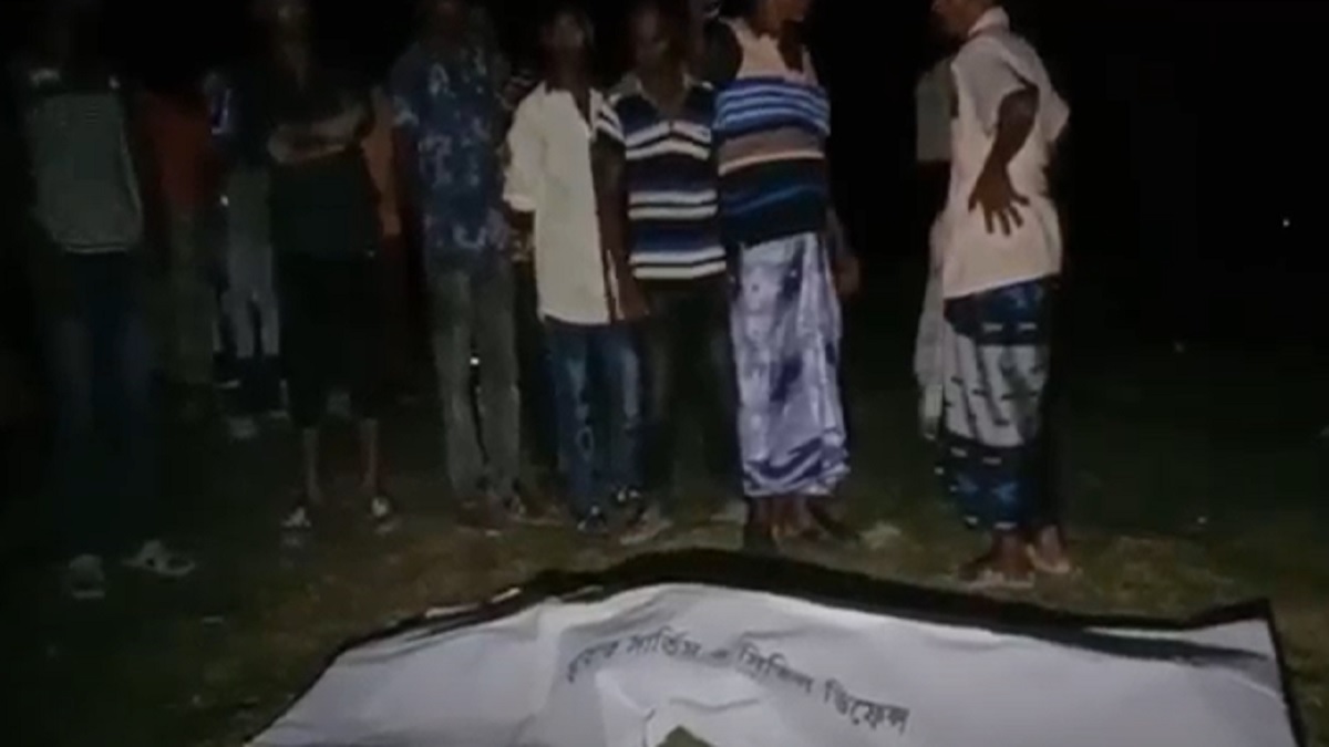 সেলফি তুলতে গিয়ে ট্রেনের ধাক্কায় শিশুর মৃত্যু