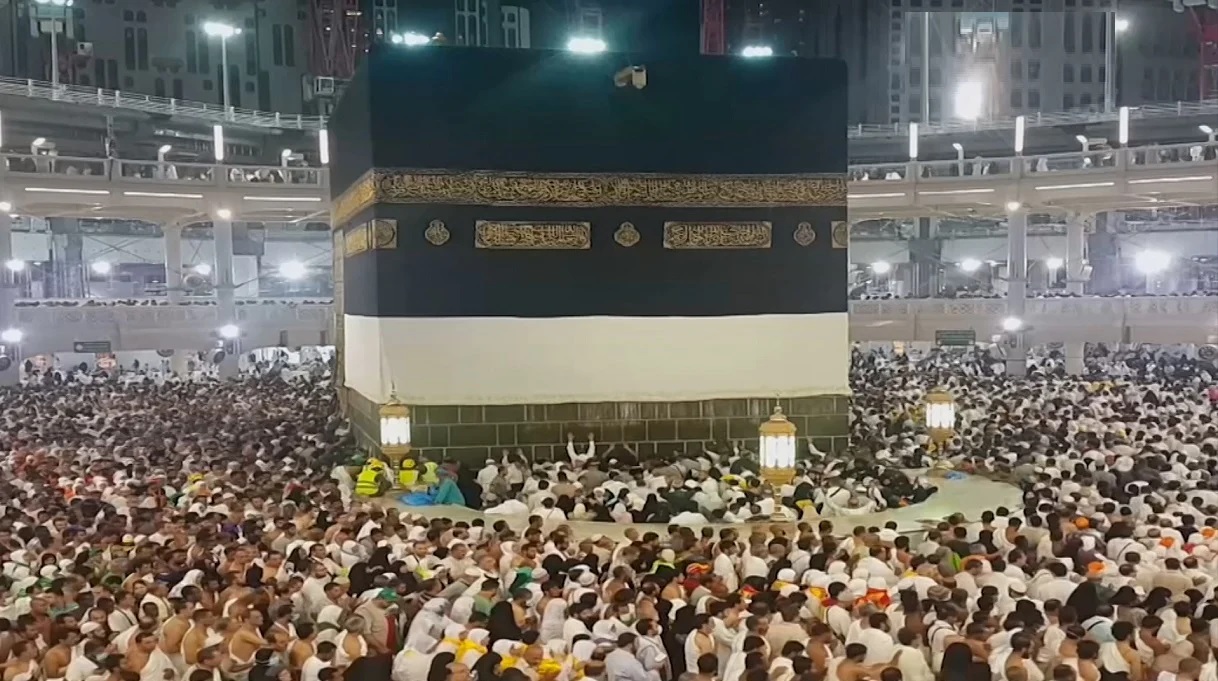 ৩১ মে’র পরিবর্তে হজের প্রথম ফ্লাইট ৫ জুন: ধর্ম মন্ত্রণালয়