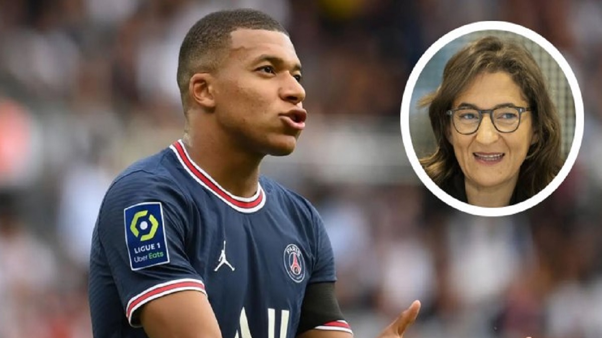 পিএসজির সাথে চুক্তি নবায়নের খবরকে মিথ্যা বলে উড়িয়ে দিলেন এমবাপ্পের মা