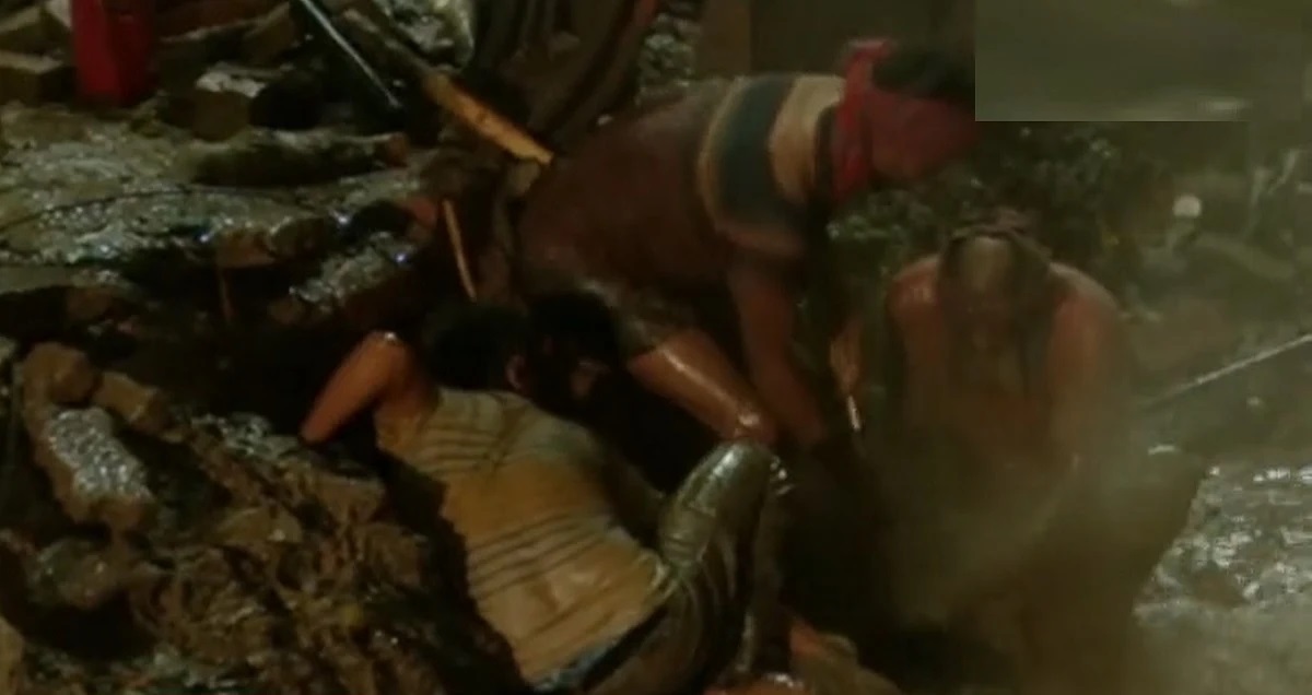 মগবাজার গ্যাস লাইনে ফাটল: ভয়াবহ দুর্ঘটনা থেকে ভাগ্যের জোরে রক্ষা পেলো বাসিন্দারা