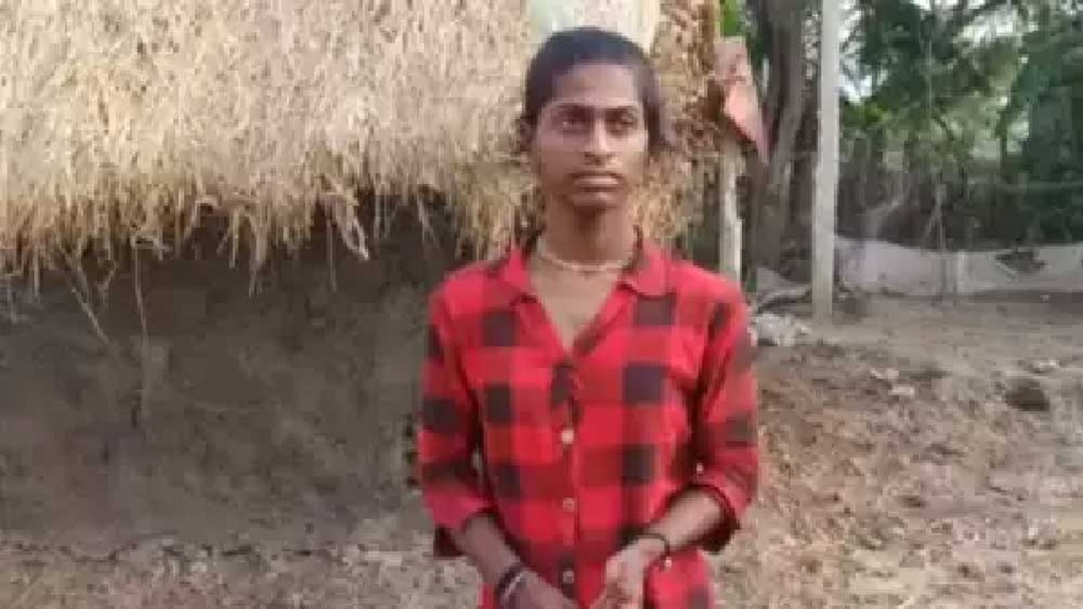 মেয়ে সেজে যুবকের সাথে প্রেম-বিয়ে, ধরা পড়লো বউভাতে