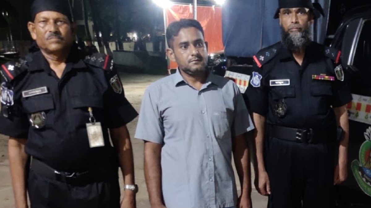 গাইবান্ধায় ছাত্রলীগ নেতা রকি হত্যার পরিকল্পনাকারী জিম্মি গ্রেফতার