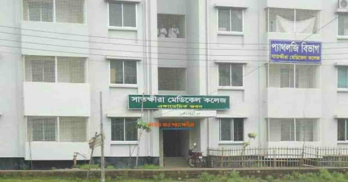 ছেলের কোদালের আঘাতে মৃত্যুশয্যায় পিতা