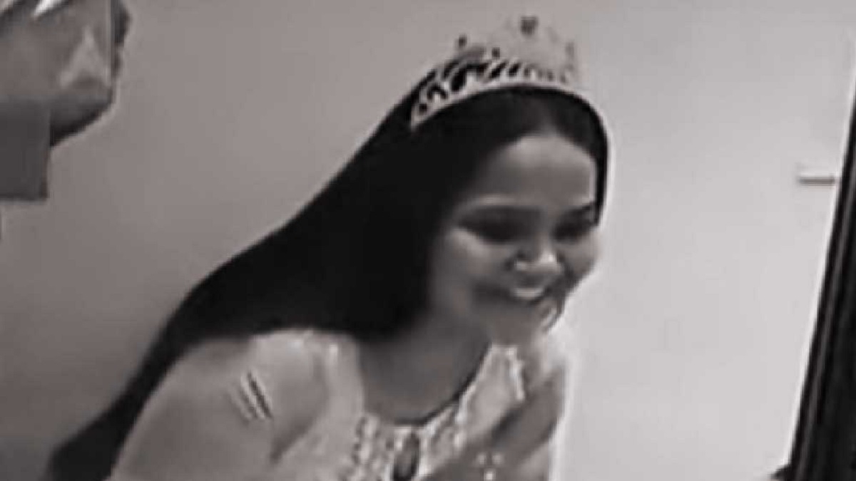 কলকাতায় আরেক মডেলের ঝুলন্ত মরদেহ উদ্ধার