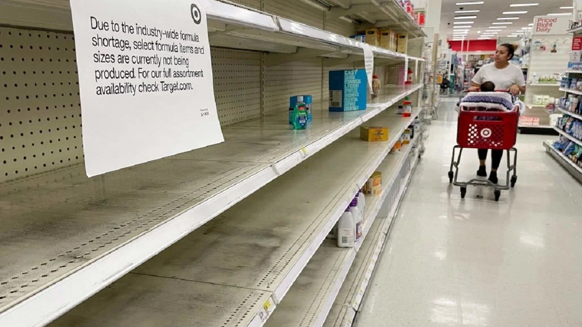 ইউক্রেন যুদ্ধের জেরে যুক্তরাষ্ট্রে শিশুখাদ্যের তীব্র সঙ্কট