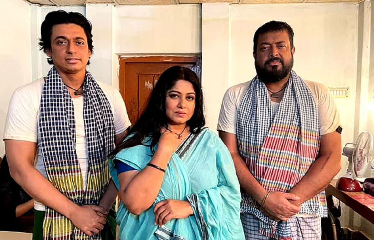 চার মাস ধরে মৌসুমীকে বিরক্ত করছেন জায়েদ খান, অভিযোগ ওমর সানীর