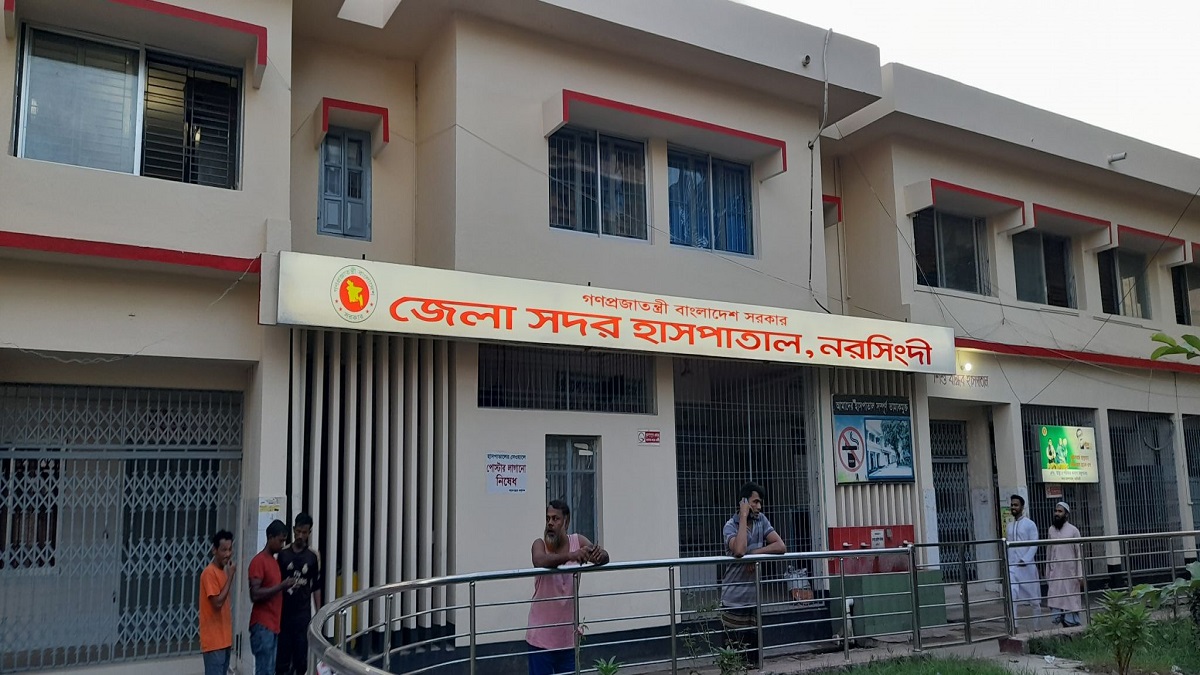 নরসিংদীতে সেপটিক ট্যাংকে কাজ করতে গিয়ে তিন শ্রমিকের মৃত্যু