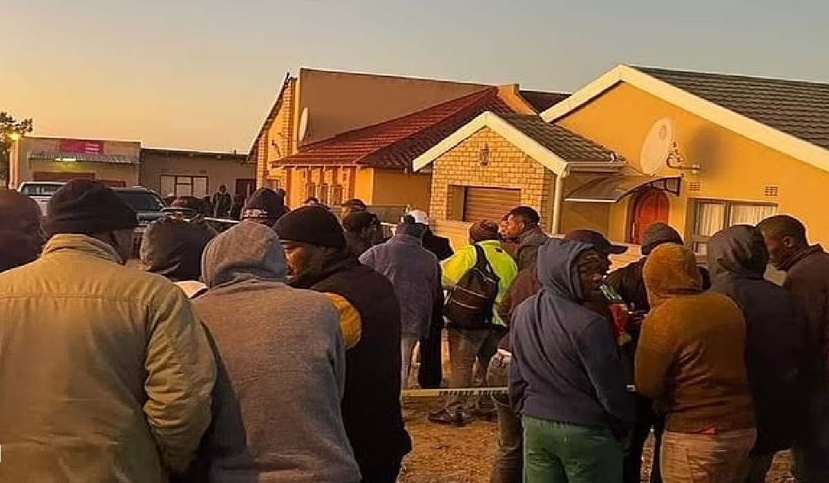 পরীক্ষার সমাপ্তি উদযাপন করতে নাইটক্লাবে গিয়ে নিহত দক্ষিণ আফ্রিকার ১৭ শিক্ষার্থী