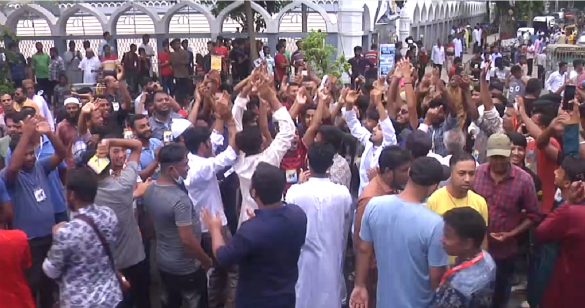 হাতে আর ১০ দিন, নির্বাচনী প্রচারণায় মুখর কুমিল্লা শহর