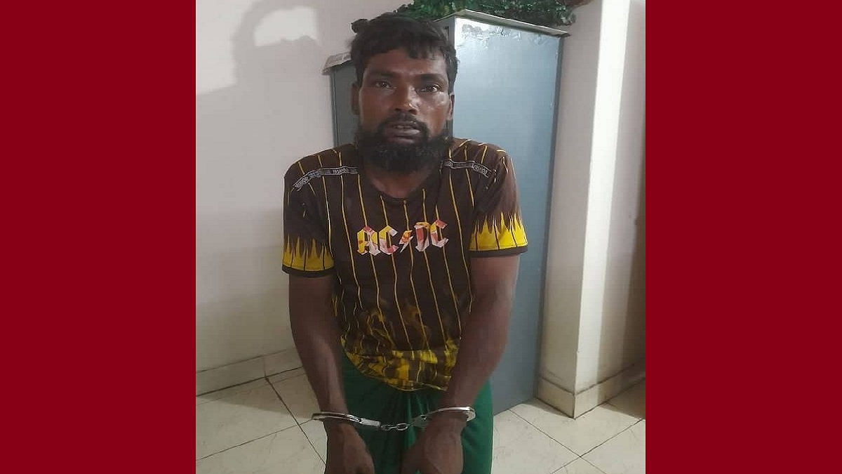 চট্টগ্রাম বিশ্ববিদ্যালয়ের শাটল ট্রেনে ছাত্রীকে ধর্ষণচেষ্টার অভিযোগ, আটক ১