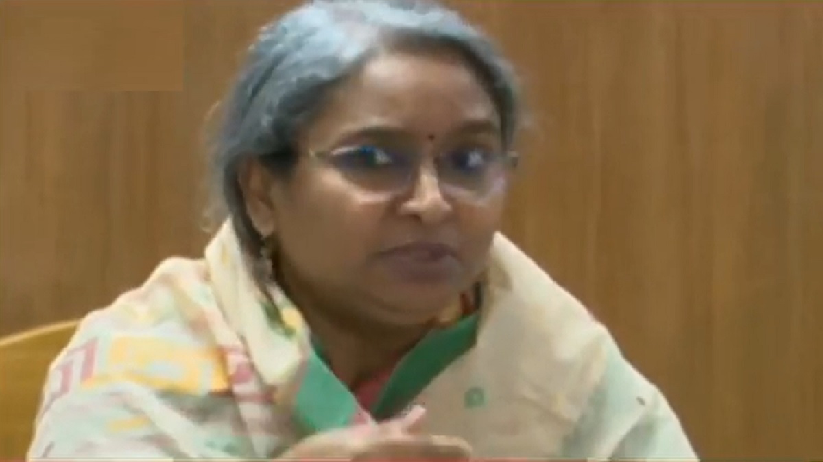 করোনার কারণে এখনই শিক্ষা প্রতিষ্ঠান বন্ধ নয়: শিক্ষামন্ত্রী