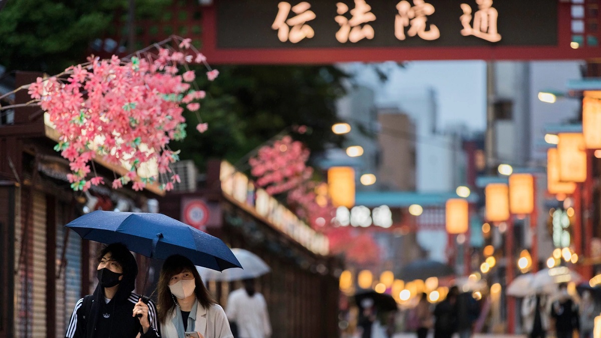 পর্যটকদের জন্য খুলছে জাপানের সীমান্ত