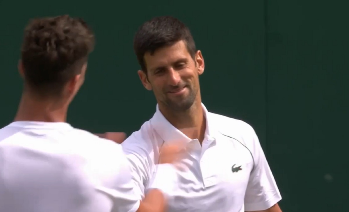 দাপুটে জয় পেয়েছেন নোভাক জকোভিচ