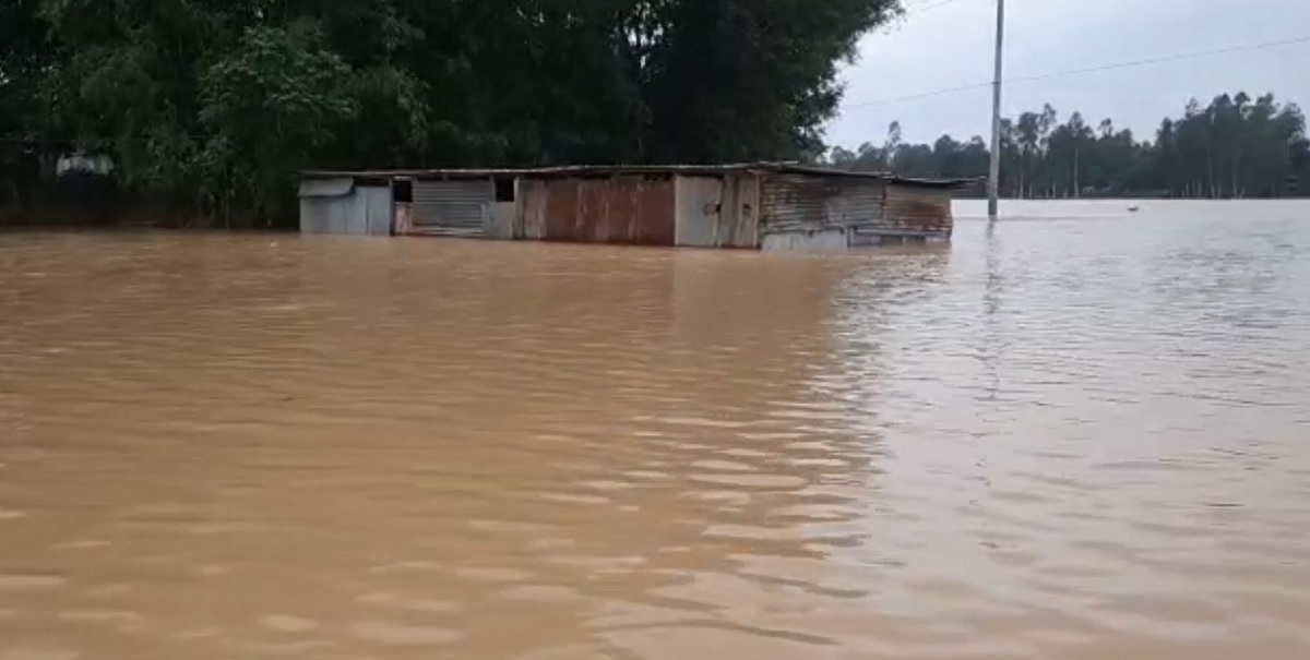 কুড়িগ্রামে পাহাড়ি ঢলে পানিবন্দি প্রায় ৩৫ হাজার মানুষ
