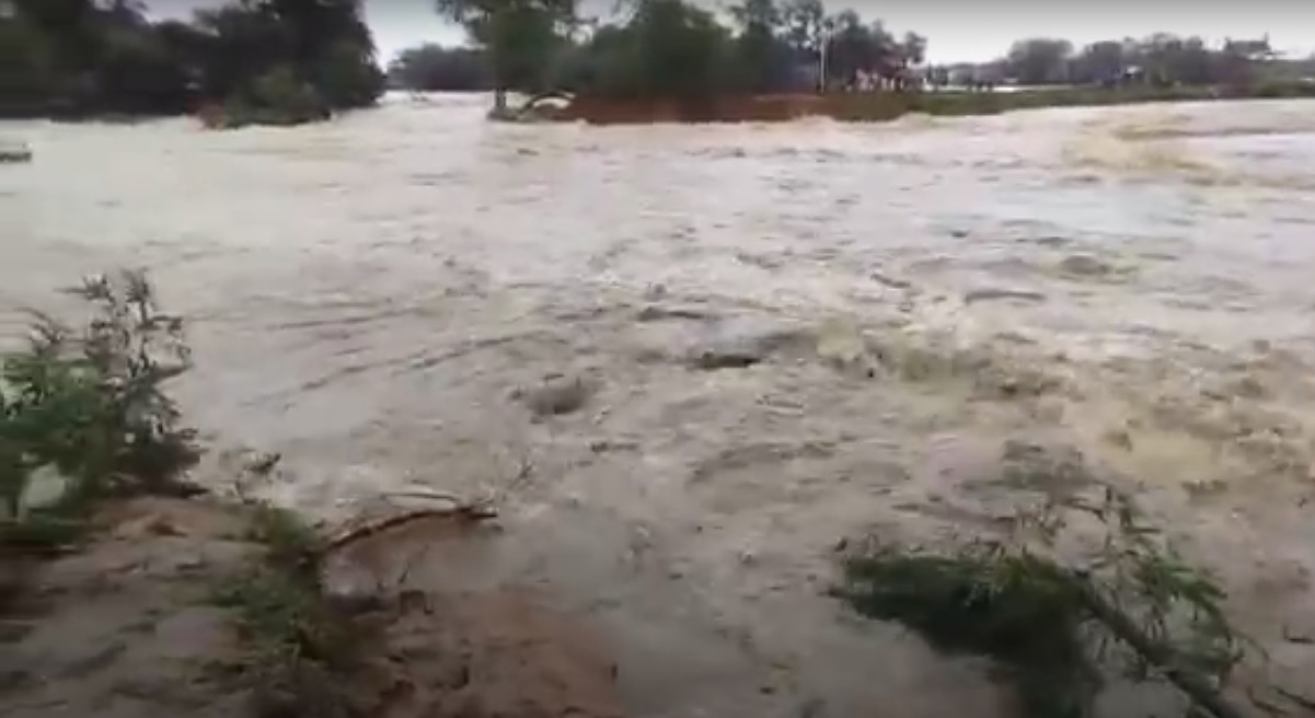 ময়মনসিংহে নেতাই নদীর বেড়িবাঁধ ভেঙে প্লাবিত ৩ ইউনিয়ন