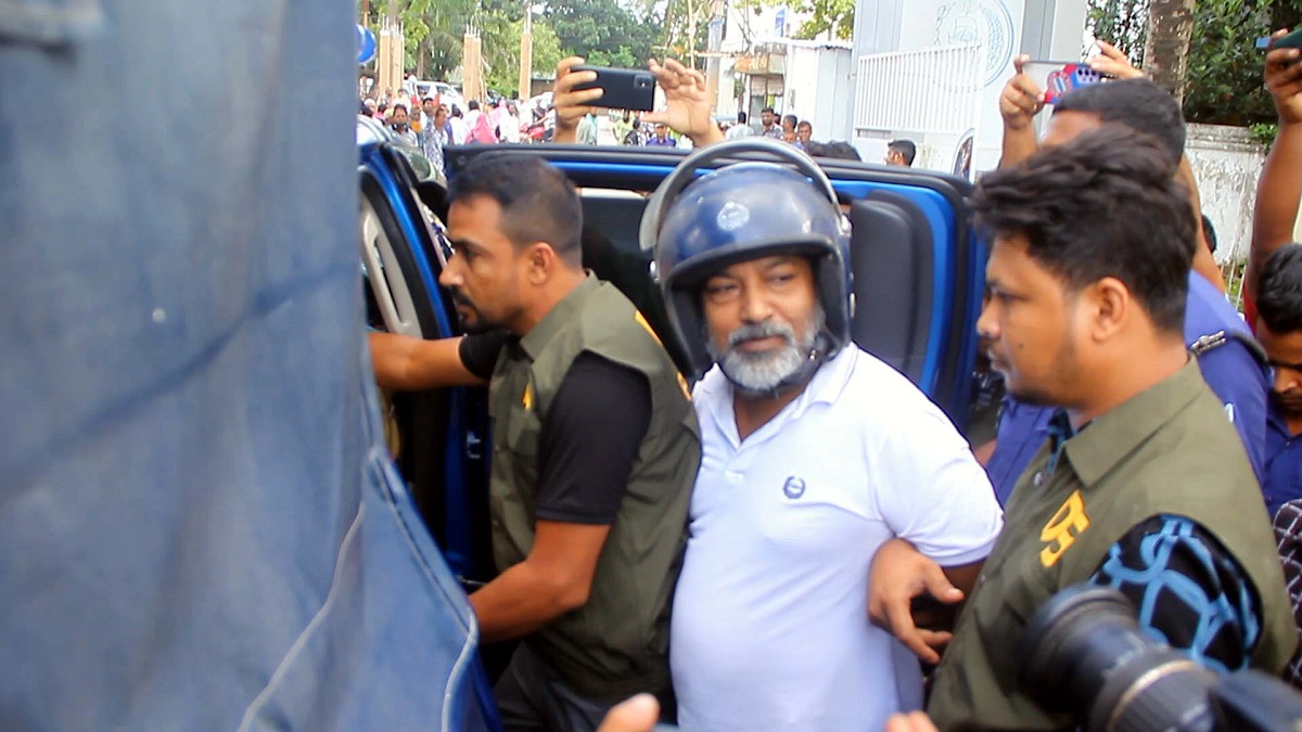 ট্রেনবহরে শেখ হাসিনাকে হত্যাচেষ্টা মামলায় সাজাপ্রাপ্ত পলাতক আসামি পিন্টু জেলহাজতে