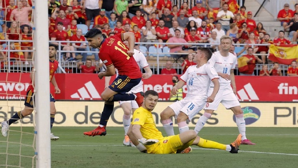 উয়েফা নেশন্স লিগে টানা দুই জয় স্পেনের