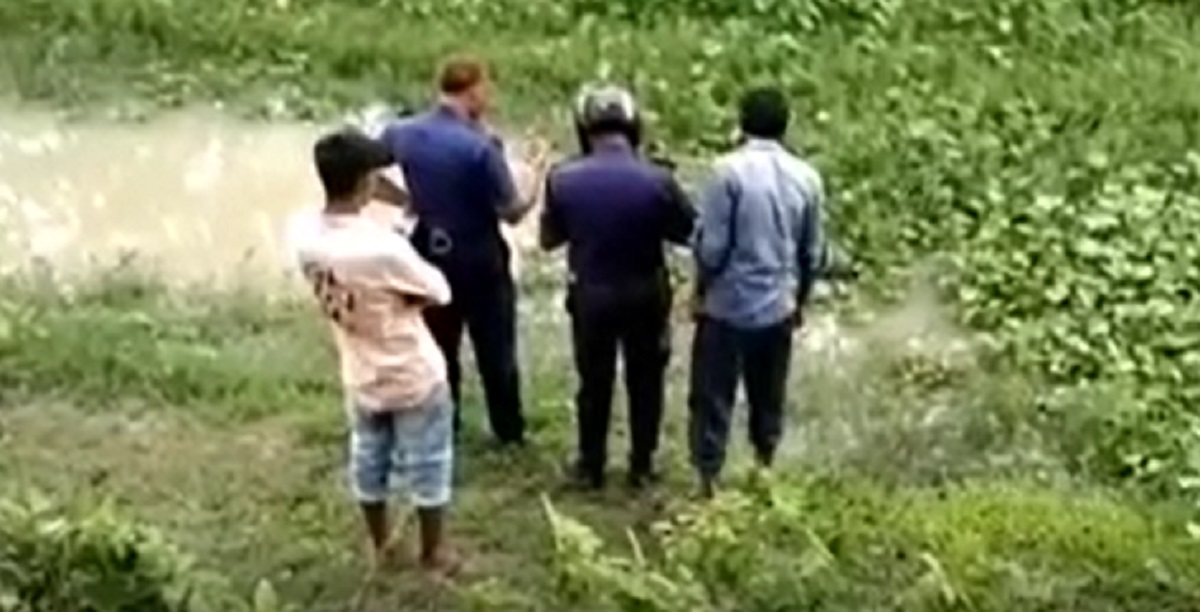 নিখোঁজের দু’দিন পর বাড়ির পাশের ডোবা থেকে শিক্ষার্থীর মরদেহ উদ্ধার