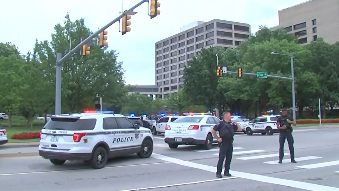 যুক্তরাষ্ট্রে হাসপাতালে বন্দুকধারীর হামলা, নিহত কমপক্ষে ৪