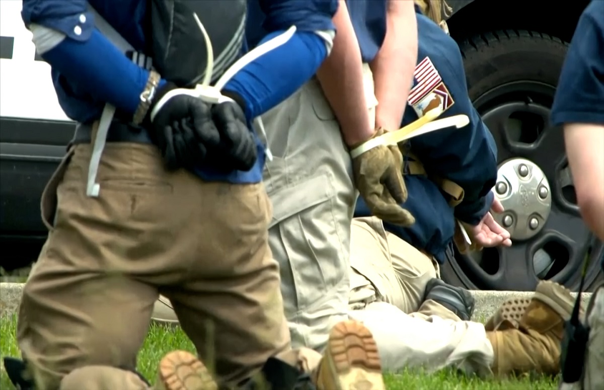 যুক্তরাষ্ট্রে সমকামীদের র্যালিতে উগ্রবাদী শ্বেতাঙ্গদের হামলার পরিকল্পনা, আটক ৩১