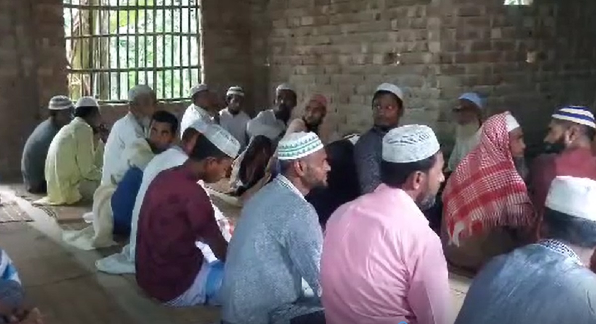 সৌদির সাথে মিল রেখে সাতক্ষীরার দুটি গ্রামে আজ পালিত হচ্ছে ঈদ