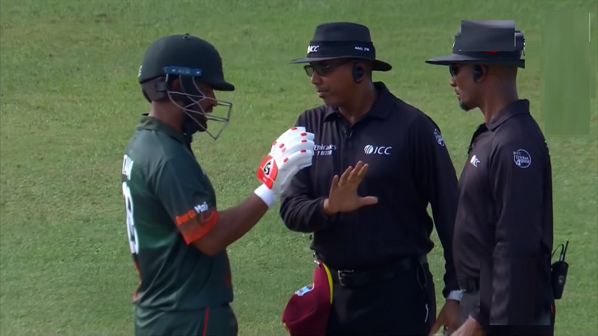 প্রথম ওয়ানডেতে দাপুটে জয়, বাজে আম্পায়ারিংয়ের শিকার টাইগাররা