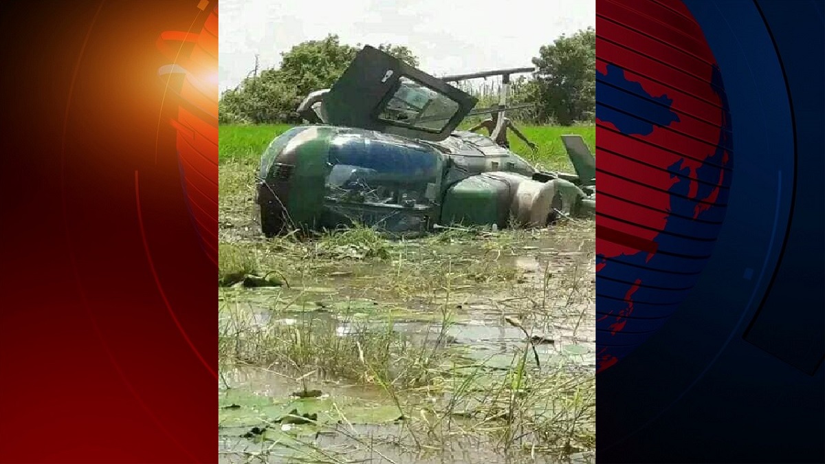 আর্মি এভিয়েশনের হেলিকপ্টারের ক্র্যাশ ল্যান্ডিং