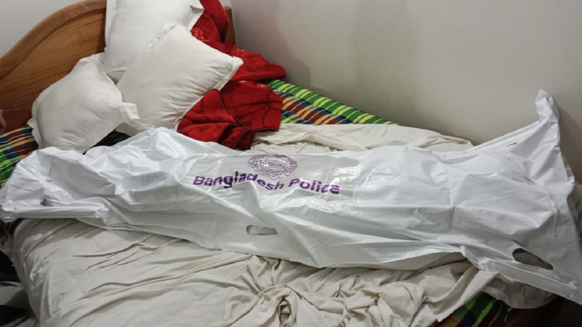 দম্পতি পরিচয়ে কুয়াকাটার হোটেলে ৪ স্কুল শিক্ষার্থী, বন্ধ রুমে মিললো কিশোরীর ঝুলন্ত লাশ