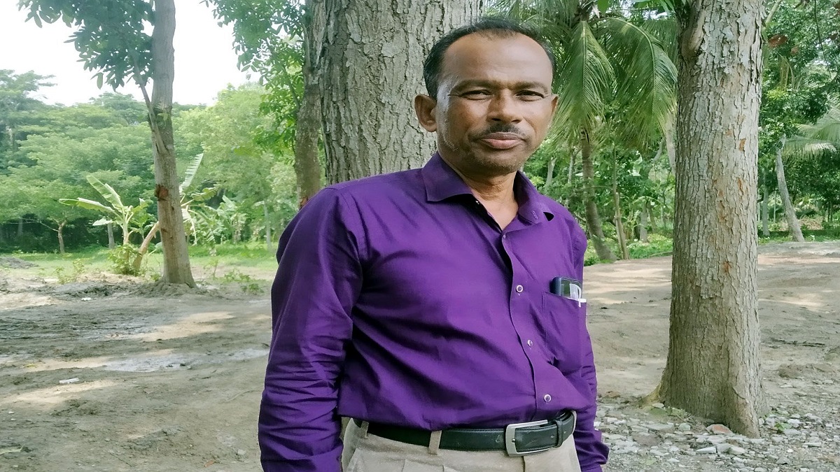 নড়াইলের লাঞ্ছিত অধ্যক্ষকে ফুলের মালা দিয়ে বরণের প্রস্তুতি