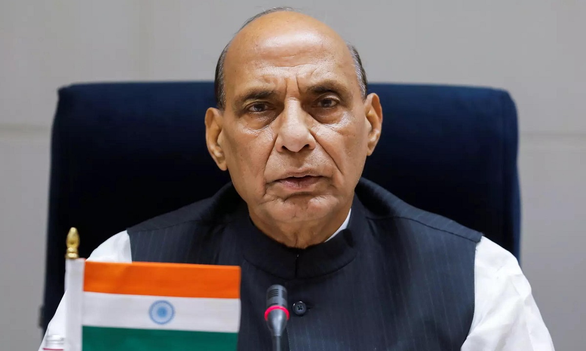 পাকিস্তানকে বাংলাদেশের কাছে শিখতে বললেন ভারতীয় প্রতিরক্ষা মন্ত্রী