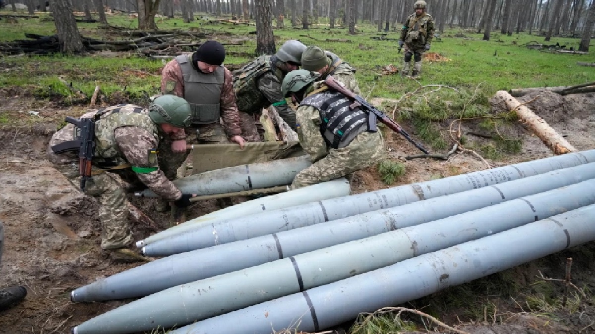 যুদ্ধে সোভিয়েত আমলের মিসাইল ব্যবহার করছে রাশিয়া