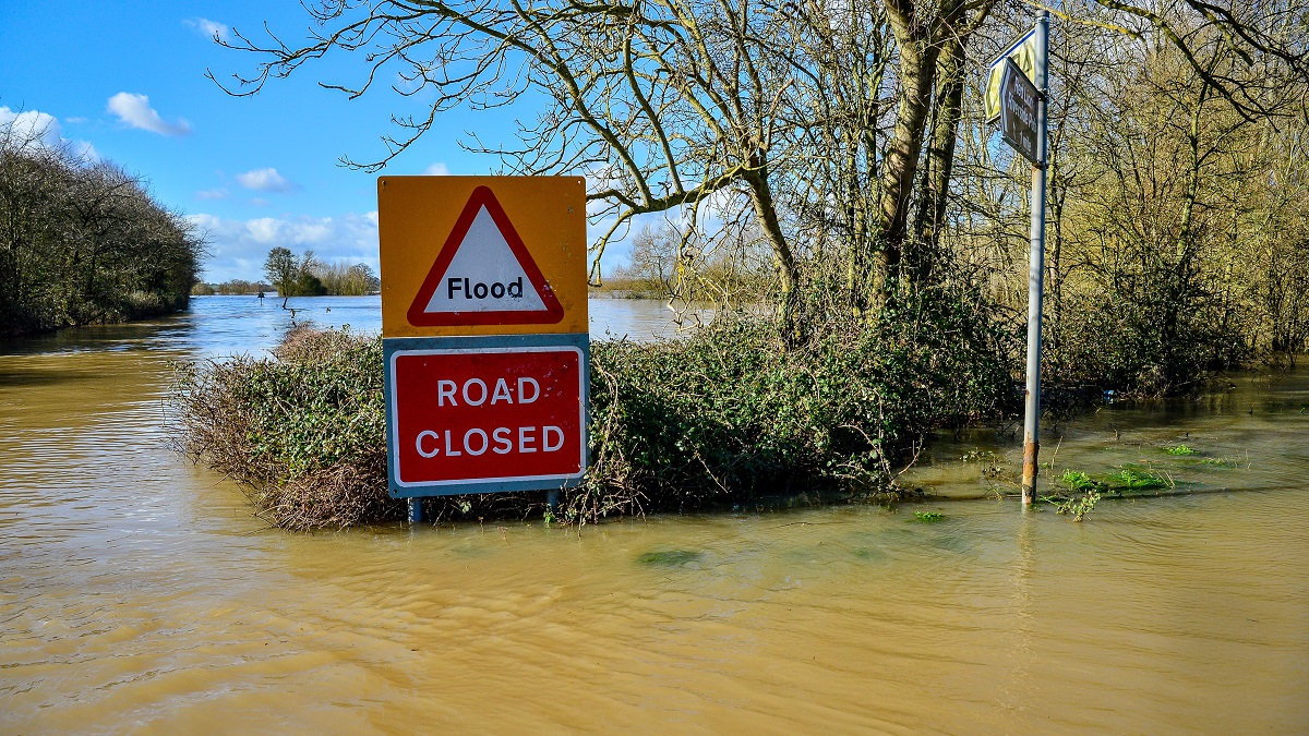 যুক্তরাষ্ট্রে প্রলয়ঙ্কর বন্যায় নিখোঁজ ৪৪