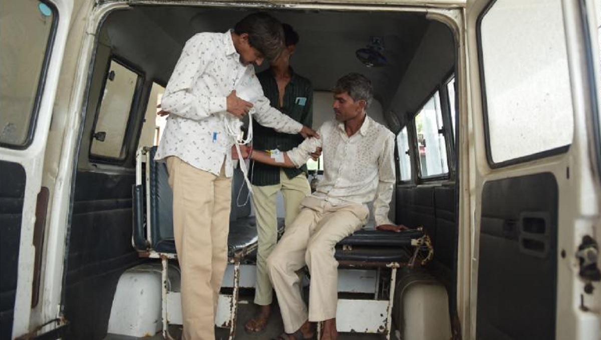 গুজরাটে চোলাই মদ পানে ৩ দিনে অন্তত ৩৬ জনের মৃত্যু, অসুস্থ অর্ধশত