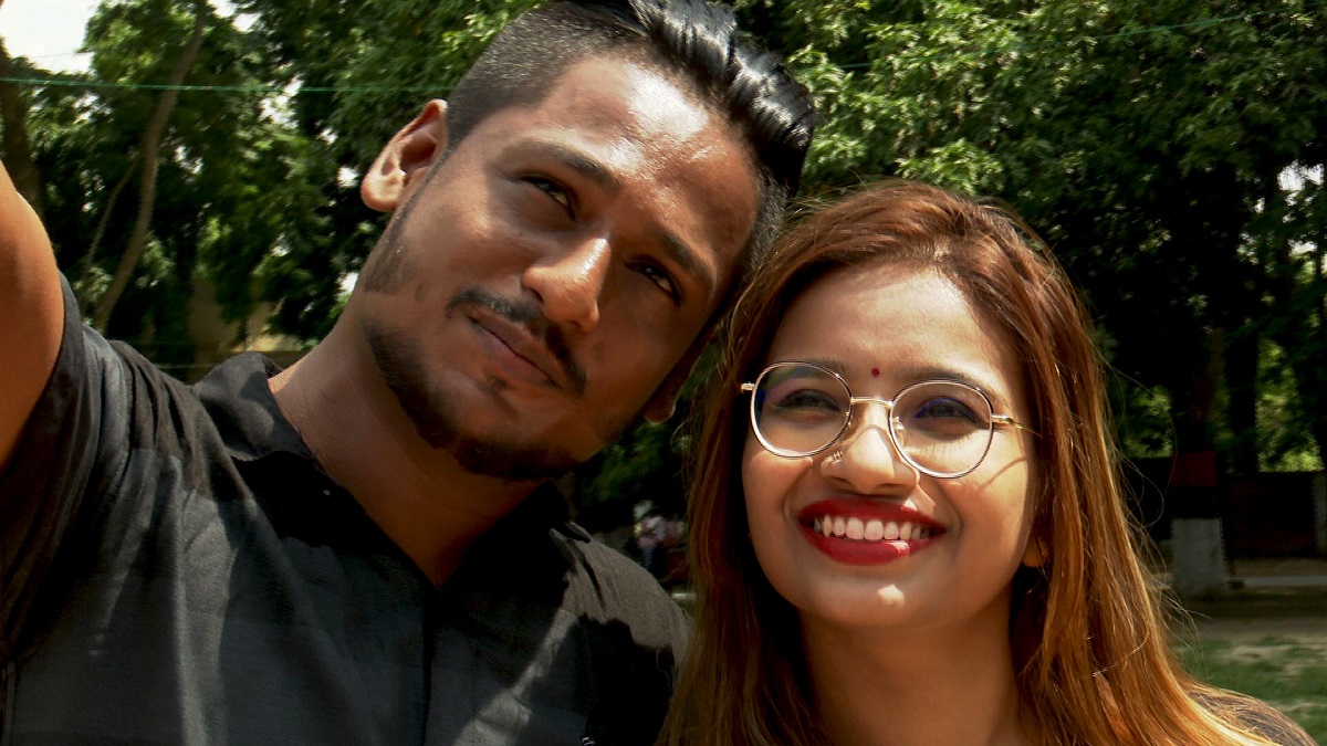 ভালোবেসে ধর্মান্তরিত হয়ে রাজশাহীর যুবককে বিয়ে করলেন মালয়েশিয়ার তরুণী