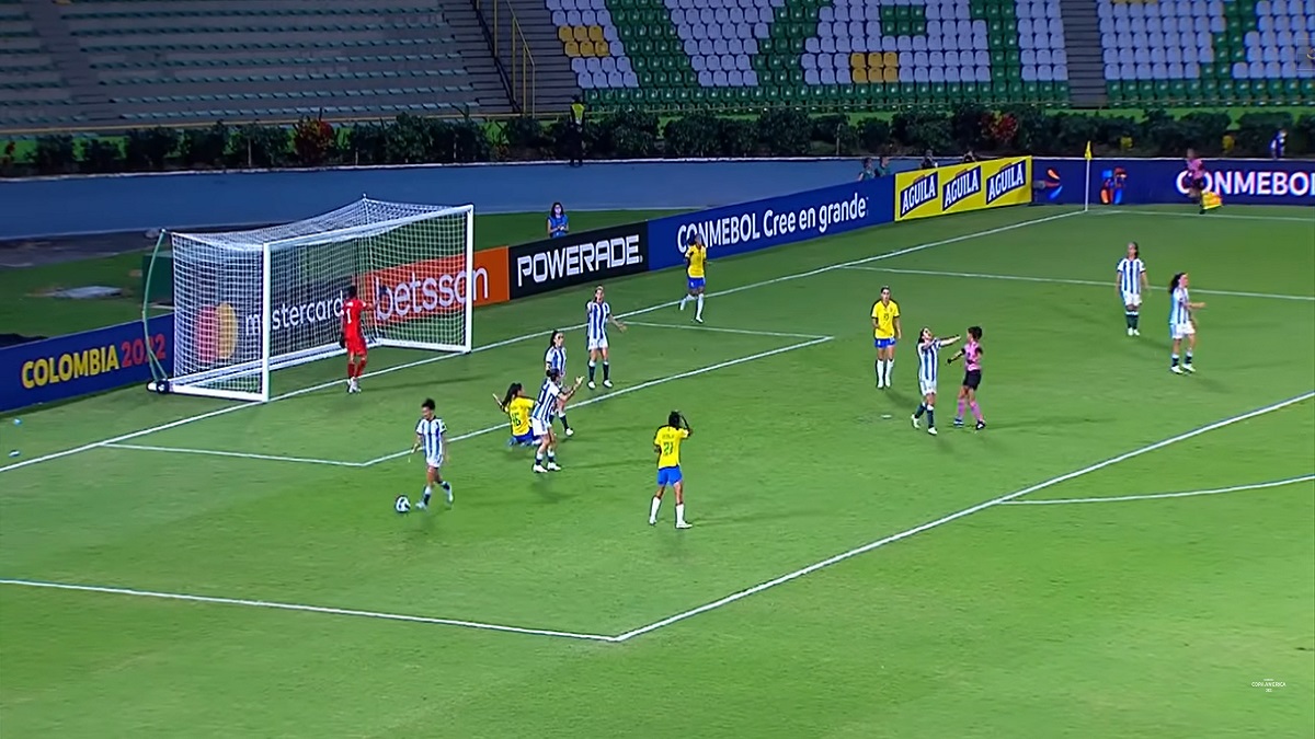 আর্জেন্টিনার জালে ব্রাজিলের এক হালি গোল