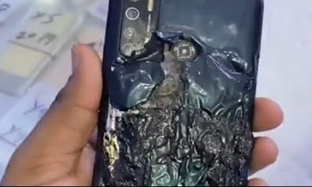 মোবাইলের নষ্ট ব্যাটারিতে বিস্ফোরণ, তিন বছরের শিশু নিহত