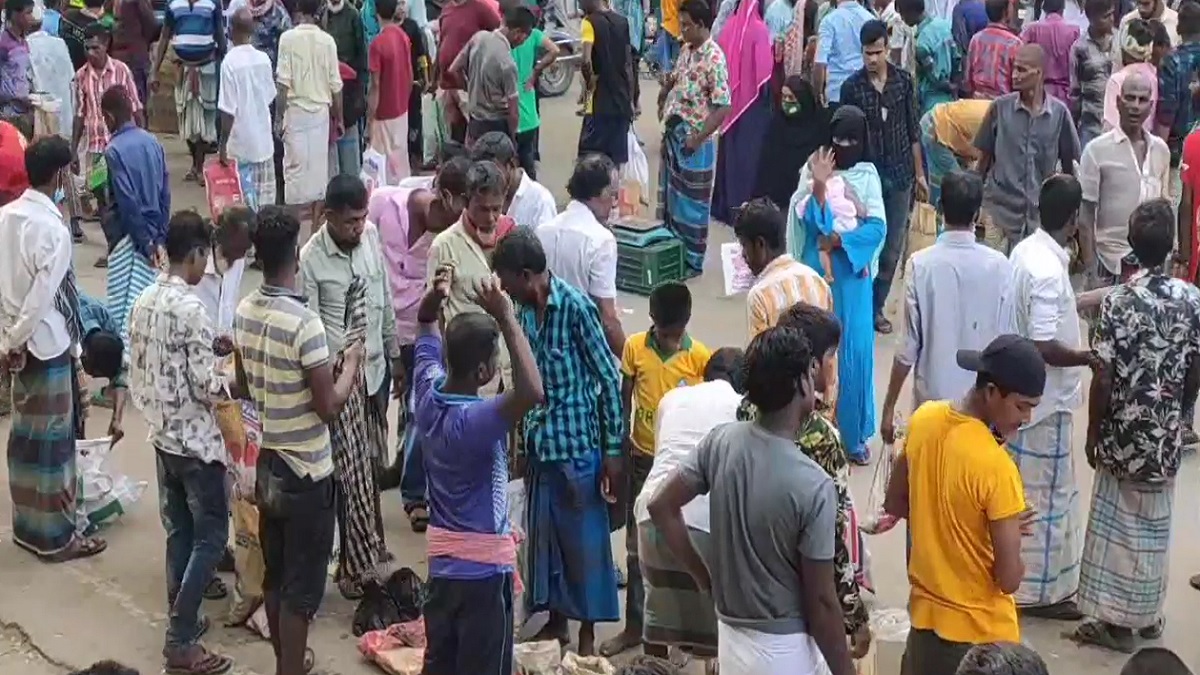 ব্রাহ্মণবাড়িয়ায় নিম্নবিত্তের মাংসের হাট, বিক্রি প্রায় ১০ লাখ টাকা