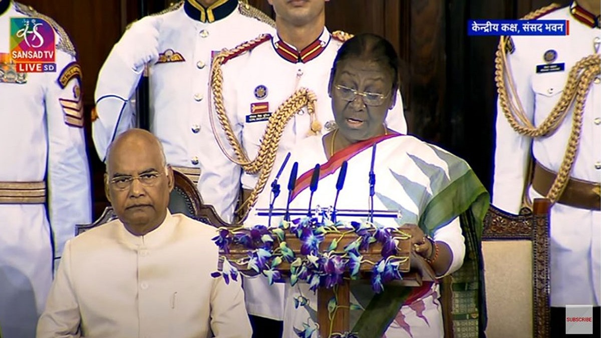 শপথ নিলেন দ্রৌপদী মুর্মু, ক্ষুদ্র নৃ-গোষ্ঠী থেকে প্রথম প্রেসিডেন্ট পেলো ভারত