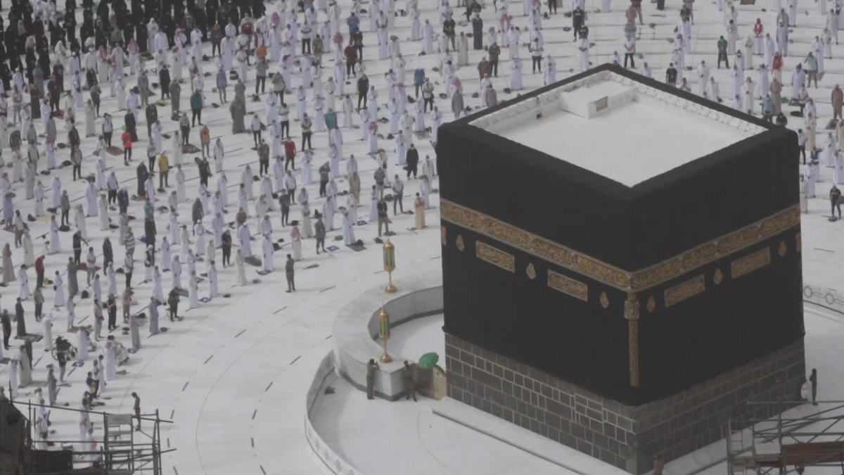 ২ বছর পর ফিরলো স্বাভাবিক হজ আয়োজন