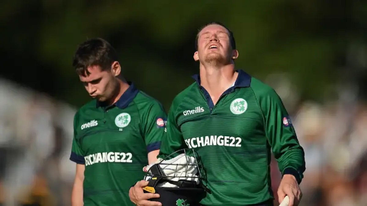 ৩৬১ তাড়া করে ১ রানের আক্ষেপে পুড়লো আইরিশরা