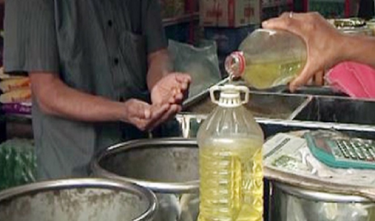 বাজারে খোলা তেল বিক্রি বন্ধ হচ্ছে